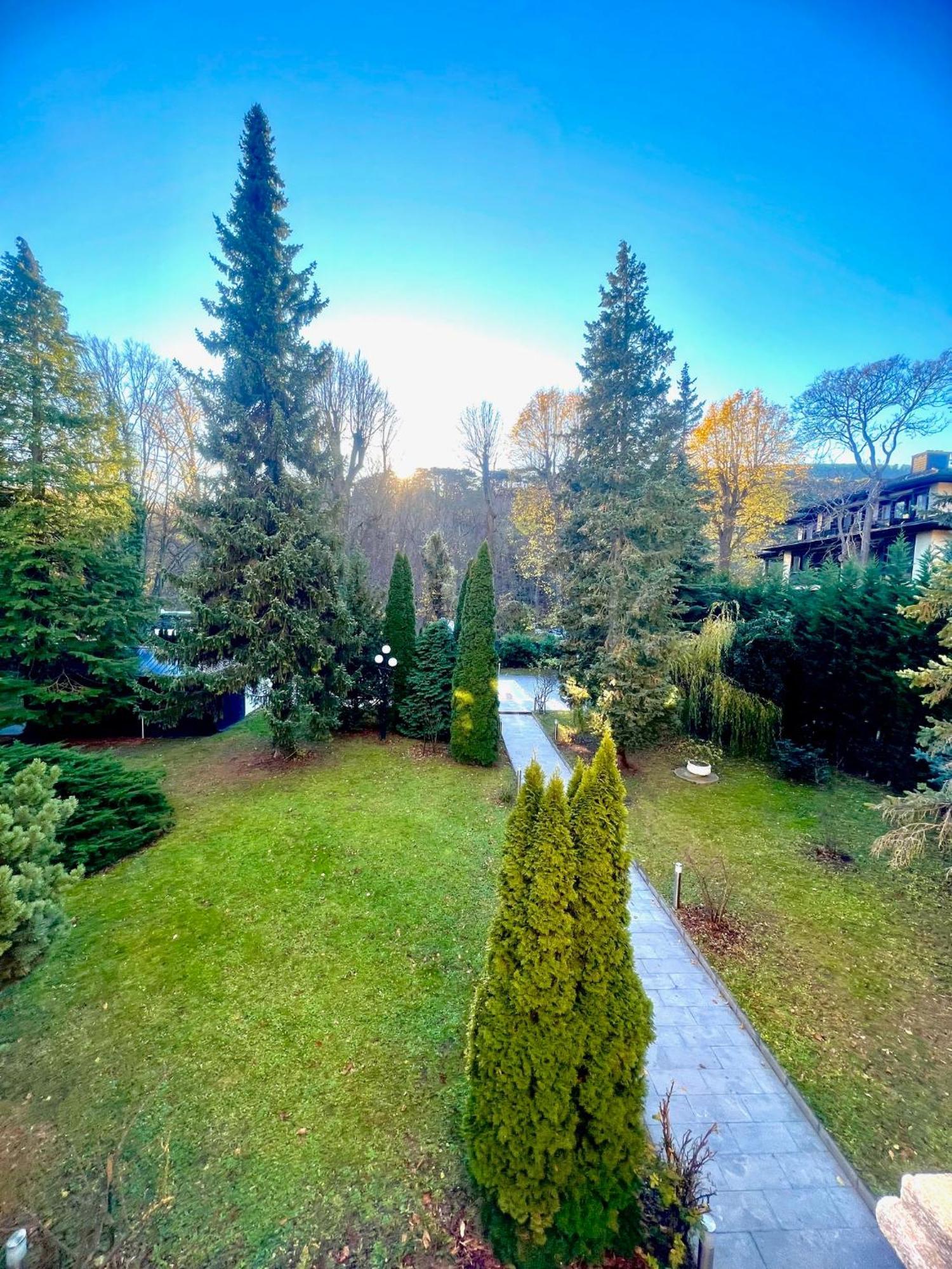 Wienerwald Residenz Baden Exteriér fotografie